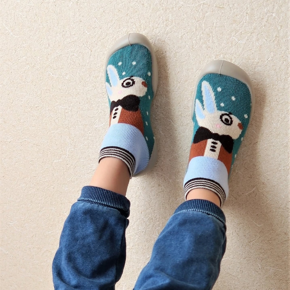 NWT Collegien Rabbit Léo Slippers
